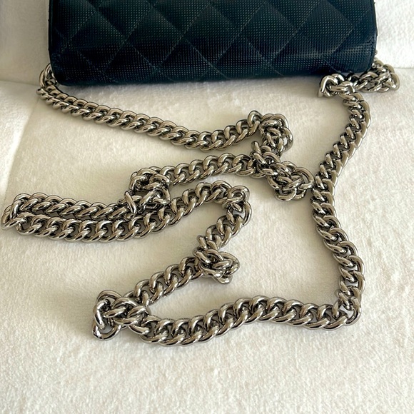 Chanel bag - Picture 4 of 5